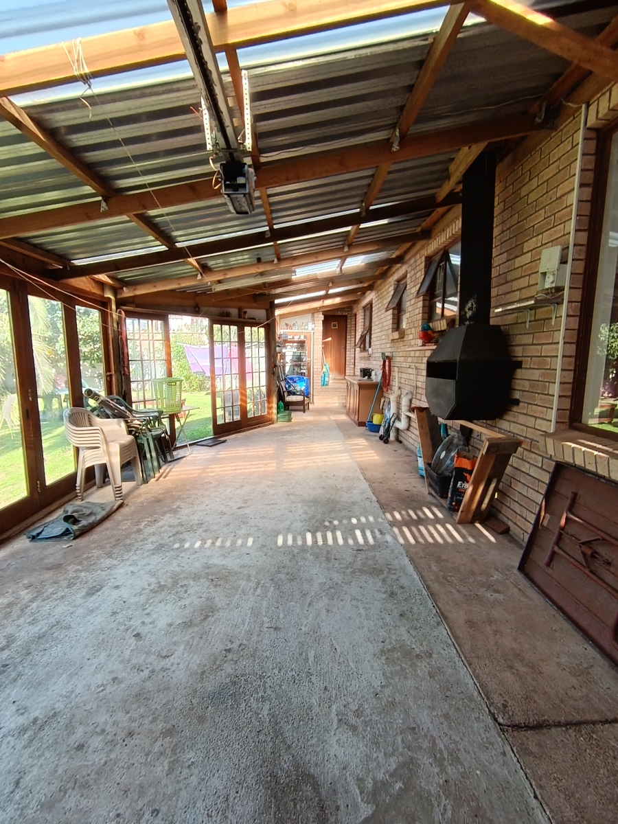 3 Bedroom Property for Sale in C Place Eastern Cape